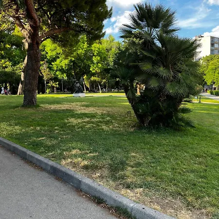 Apartment Luxury Lulu *